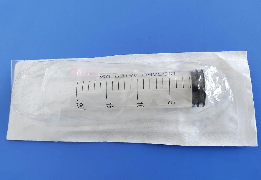 Disposable Veterinary Syringe 20ml with 18gx3/4&quot;, Made of PP